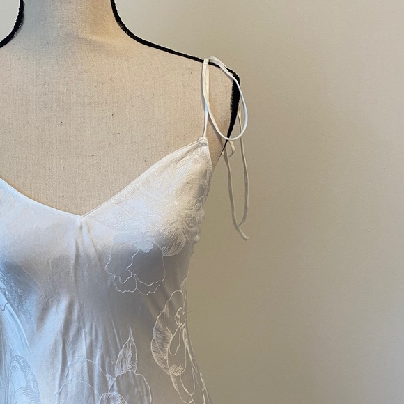 Elegant White Bias Cut Slip Dress - Picture 6 of 9
